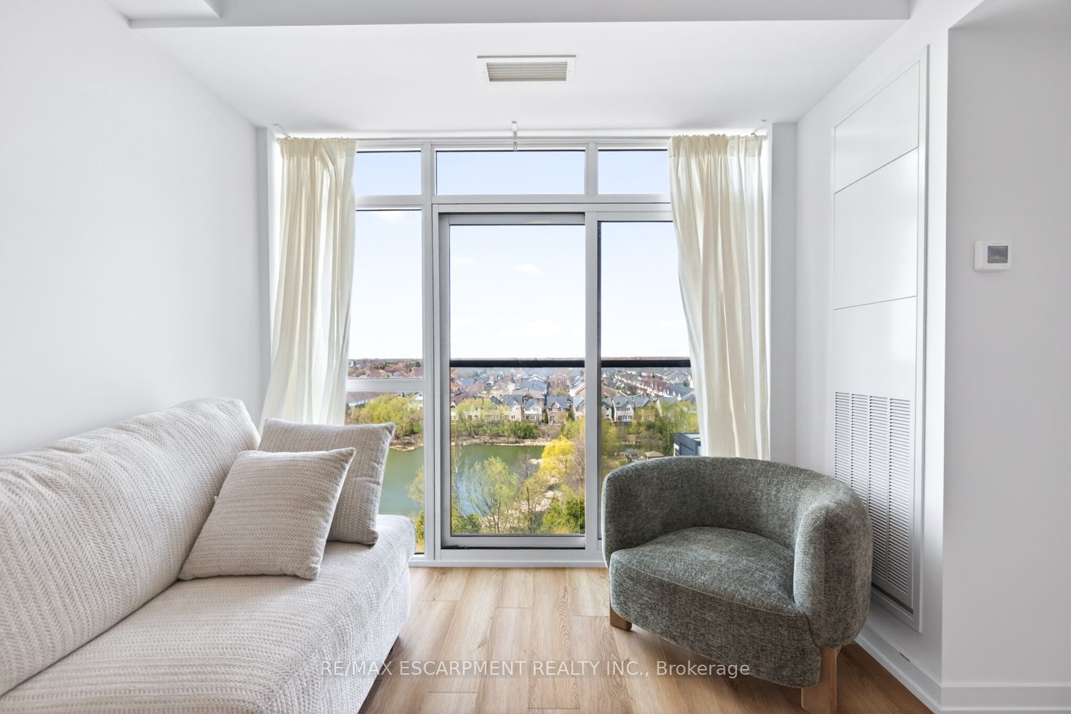 470 Dundas Street E 804 Property Photo 17