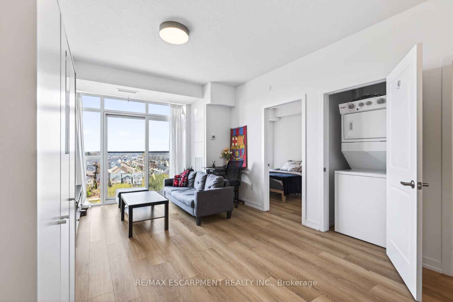 470 Dundas Street E 904 Property Photo 16