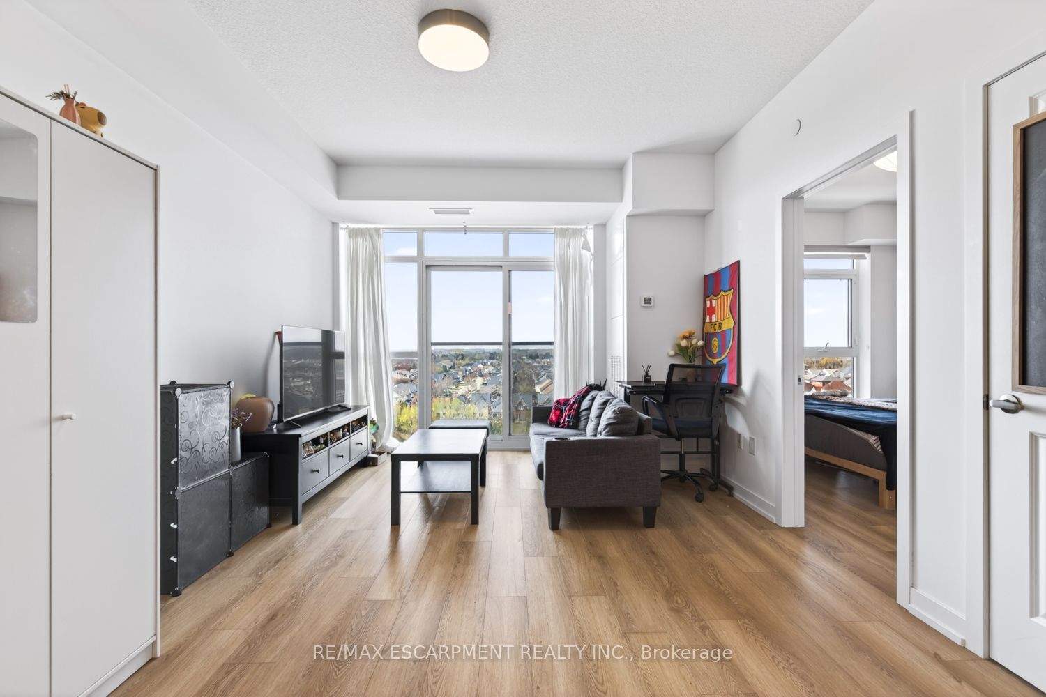 470 Dundas Street E 904 Property Photo 17