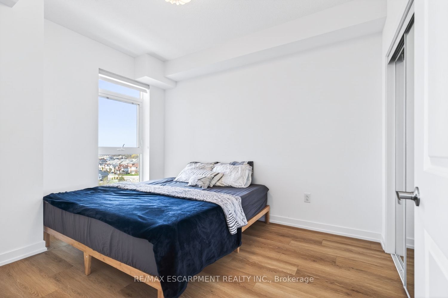 470 Dundas Street E 904 Property Photo 21
