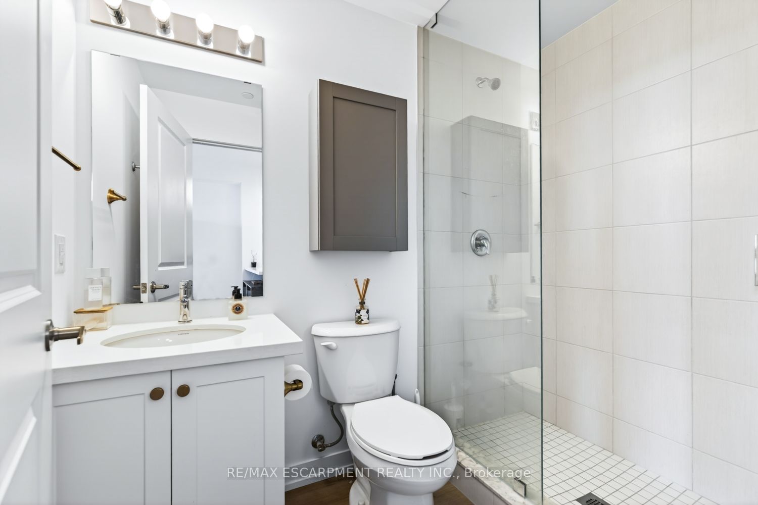 470 Dundas Street E 904 Property Photo 24
