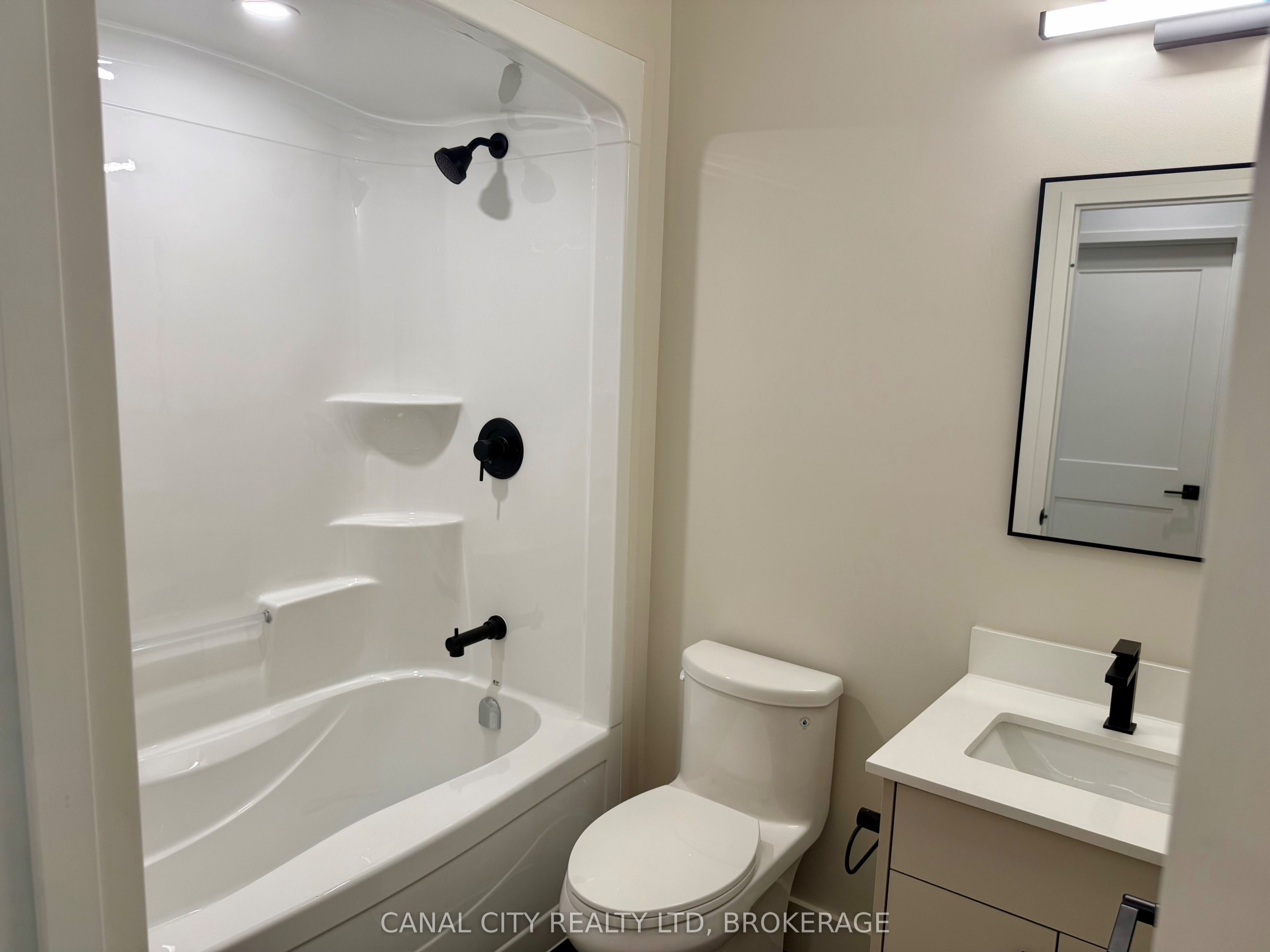 8 Hutt Lane 407 Property Photo 9