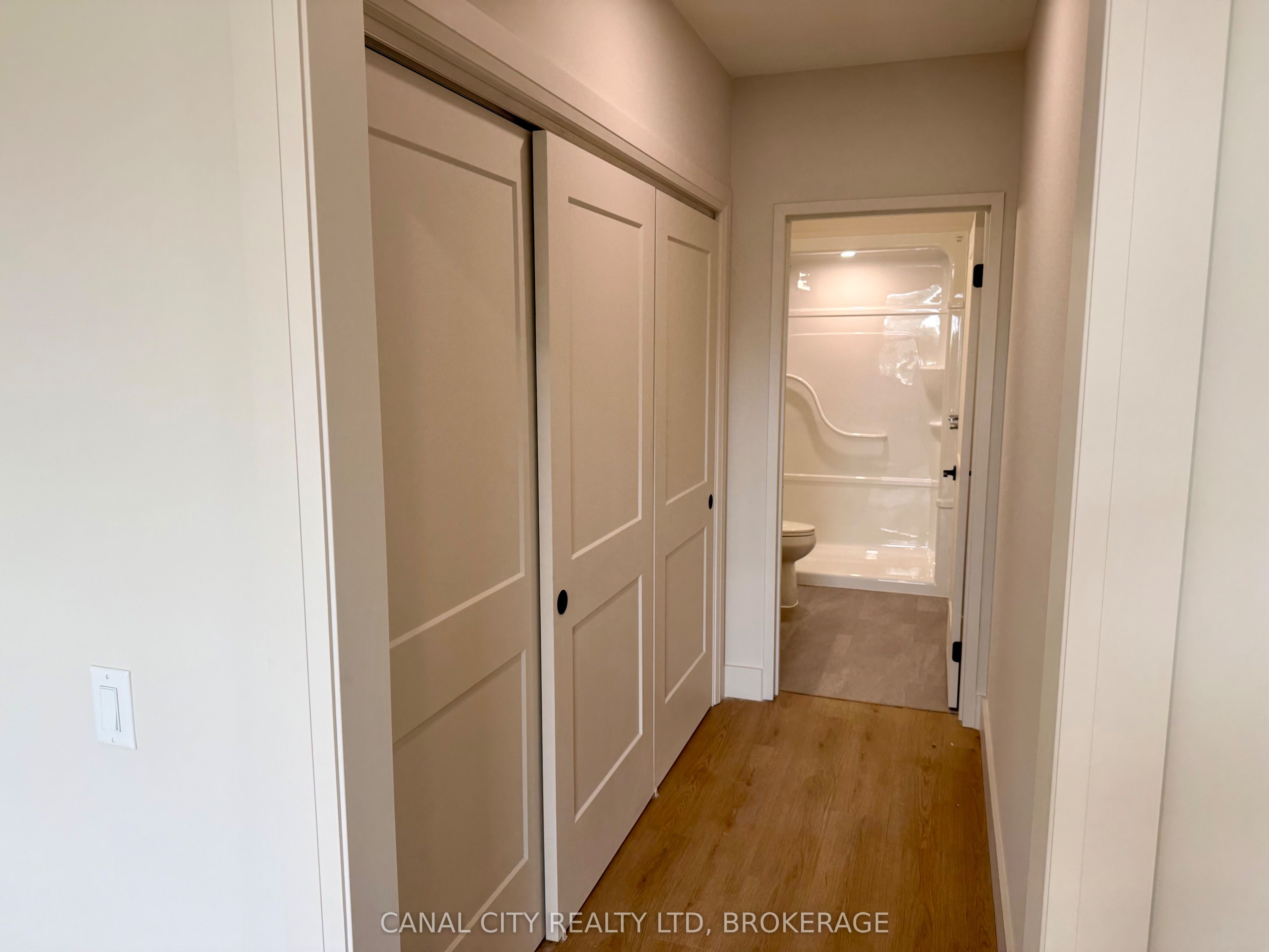 8 Hutt Lane 407 Property Photo 18