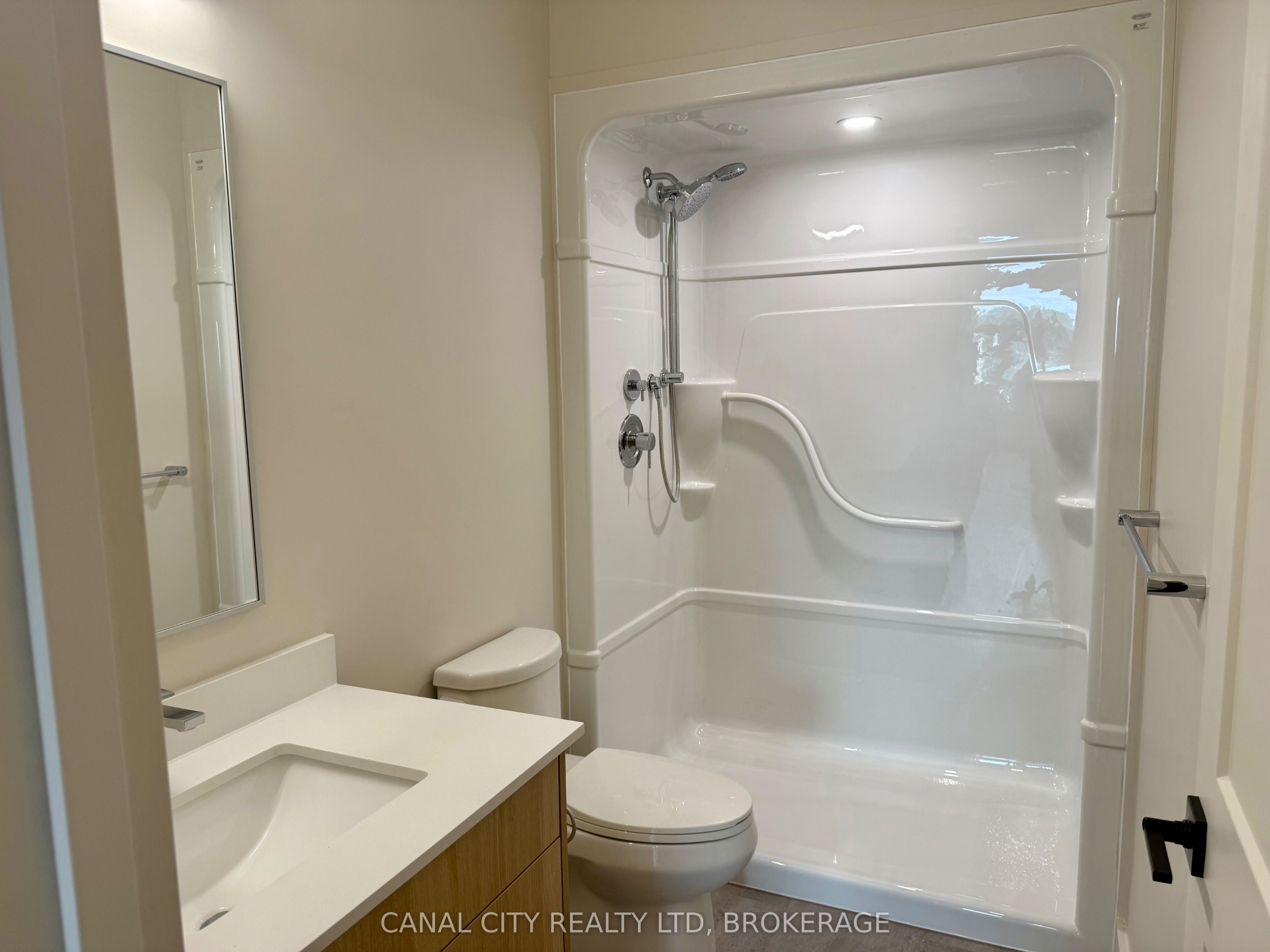 8 Hutt Lane 407 Property Photo 19
