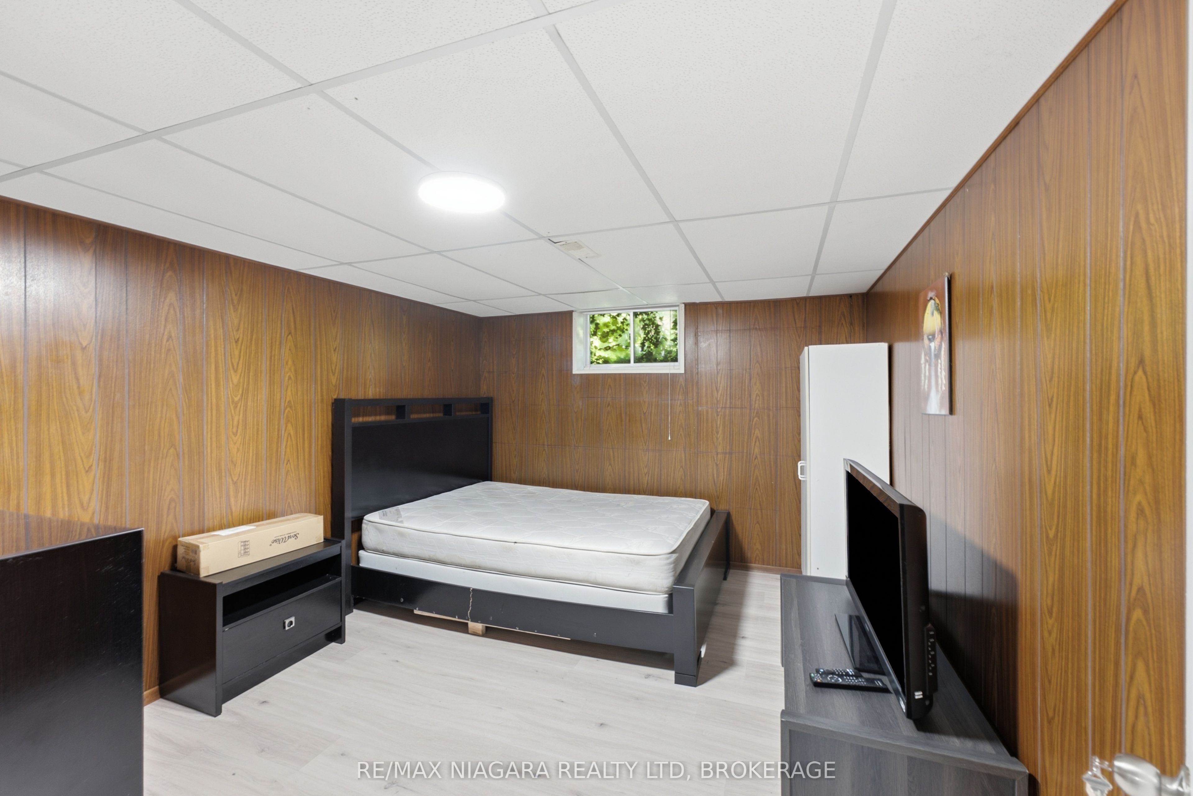 6479 Brock Street Property Photo 25