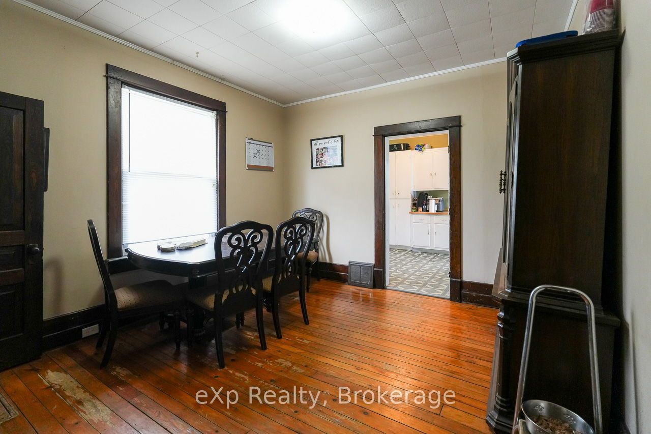 79 Albert Street S Property Photo 9