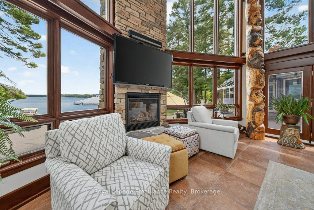 1003 A & B Sunrise Beach Lane Property Photo 6