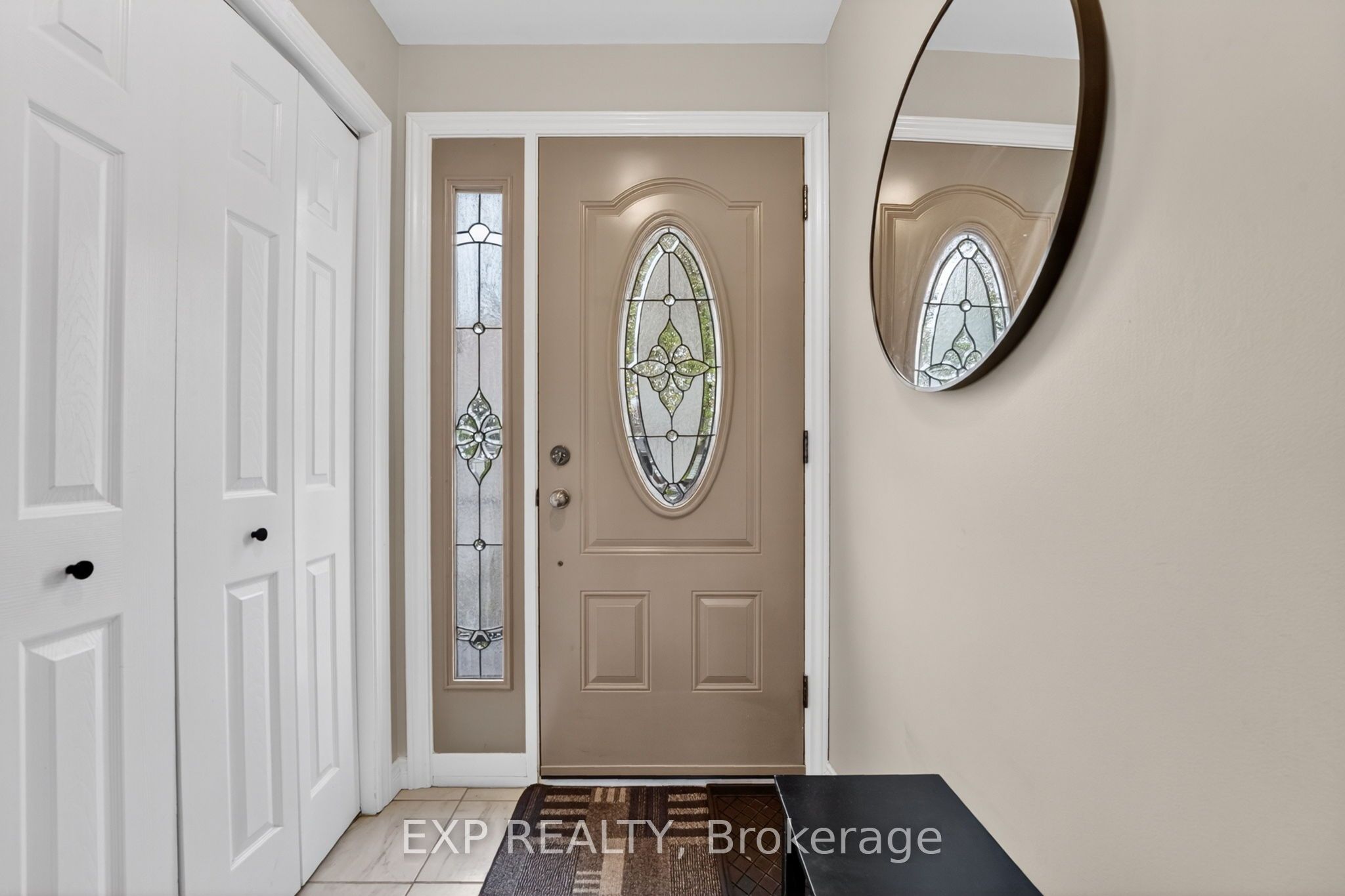 3510 Yale Crescent Property Photo 6