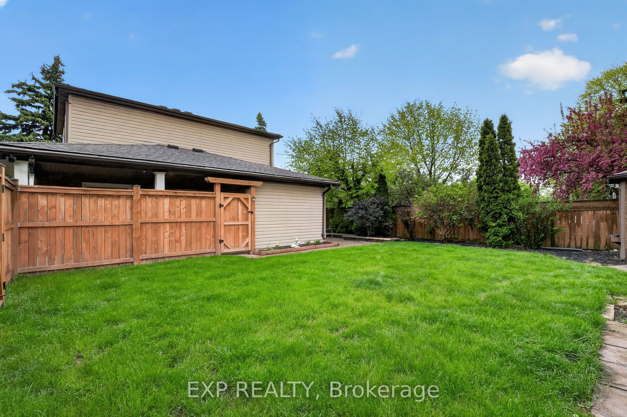 3510 Yale Crescent Property Photo 46