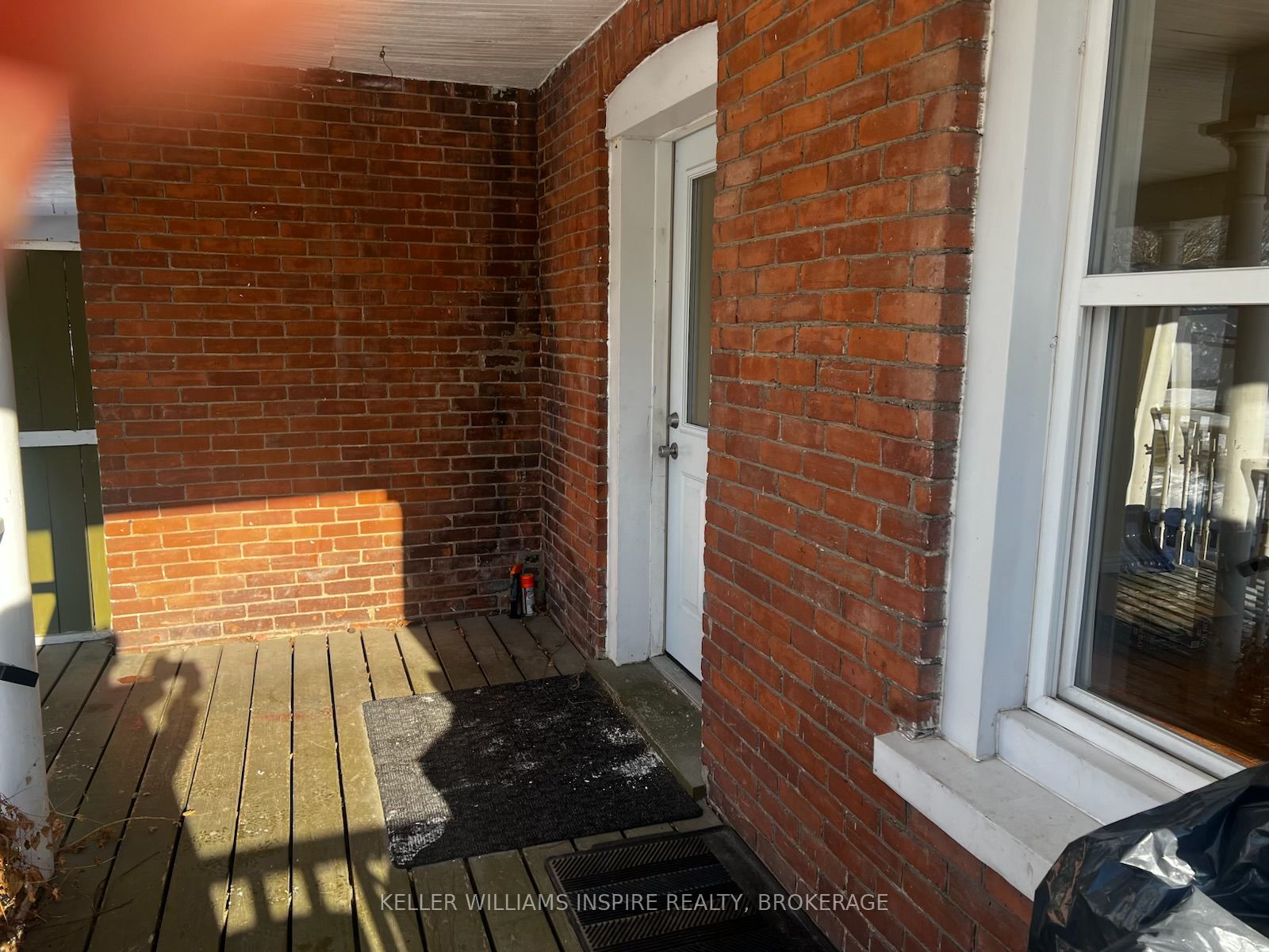 8 Main Street B Property Photo 3
