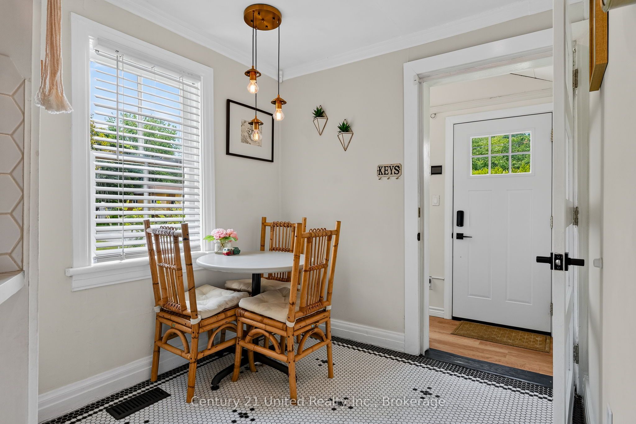 182 Durham Street Property Photo 3