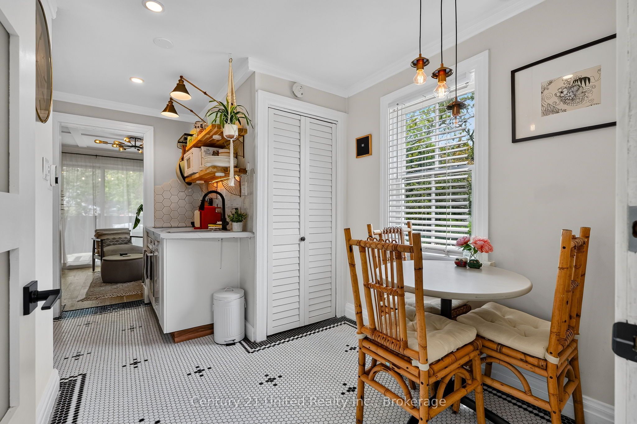 182 Durham Street Property Photo 4