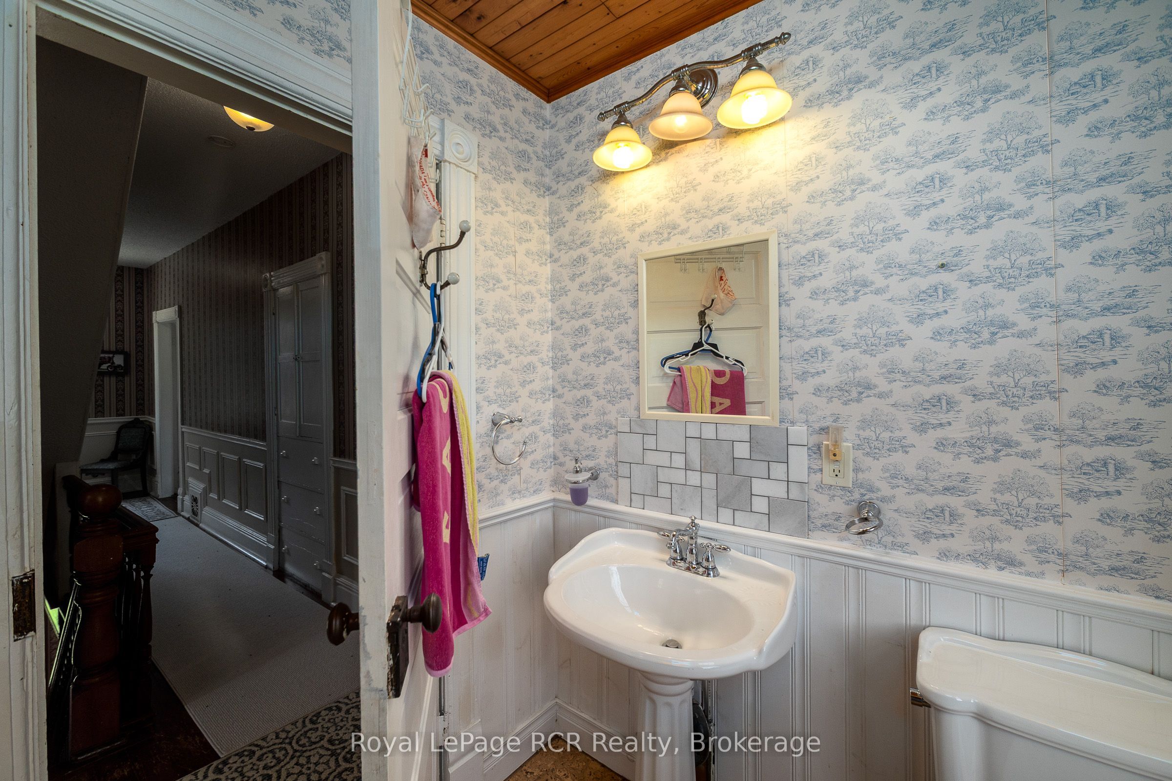 404683 Grey Road 4 Property Photo 23