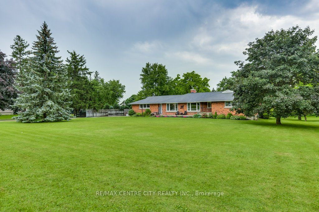 196873 19th Line Property Photo 5