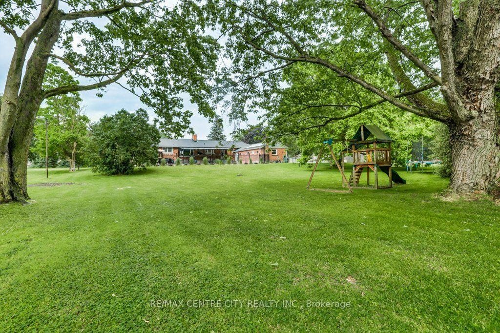 196873 19th Line Property Photo 44