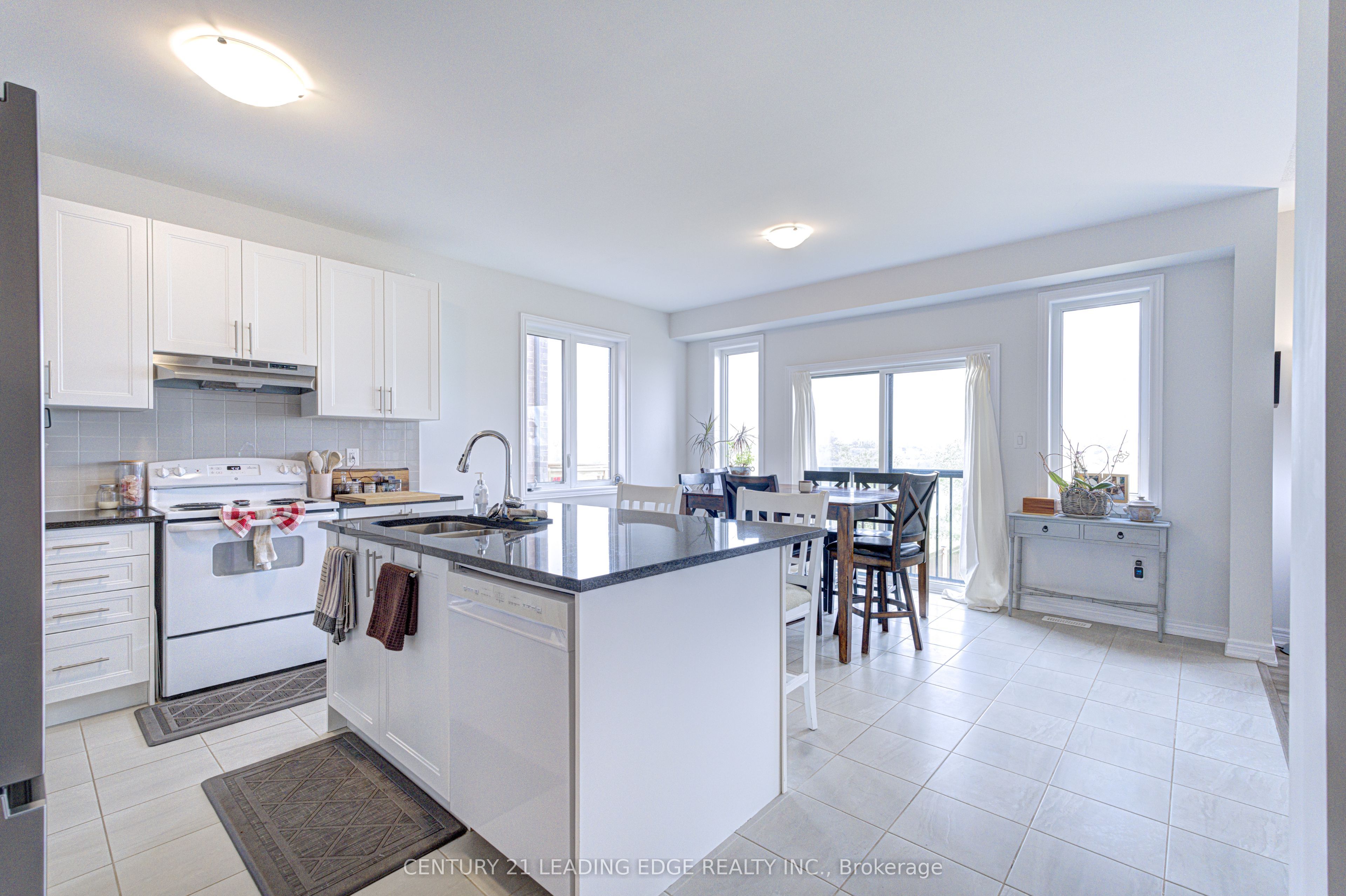 96 Shoreview Drive Property Photo 7