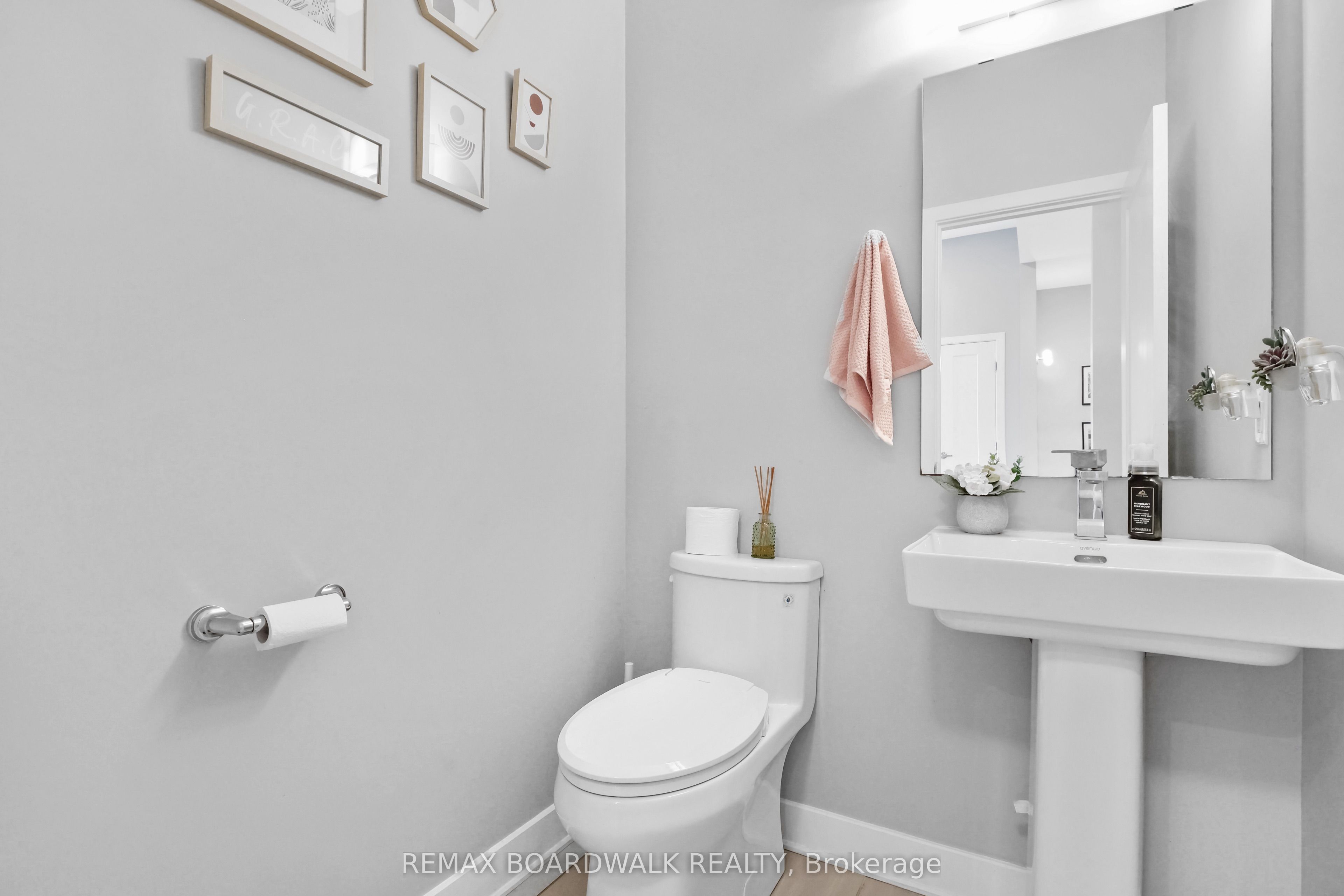 232 Bristol Crescent Property Photo 16