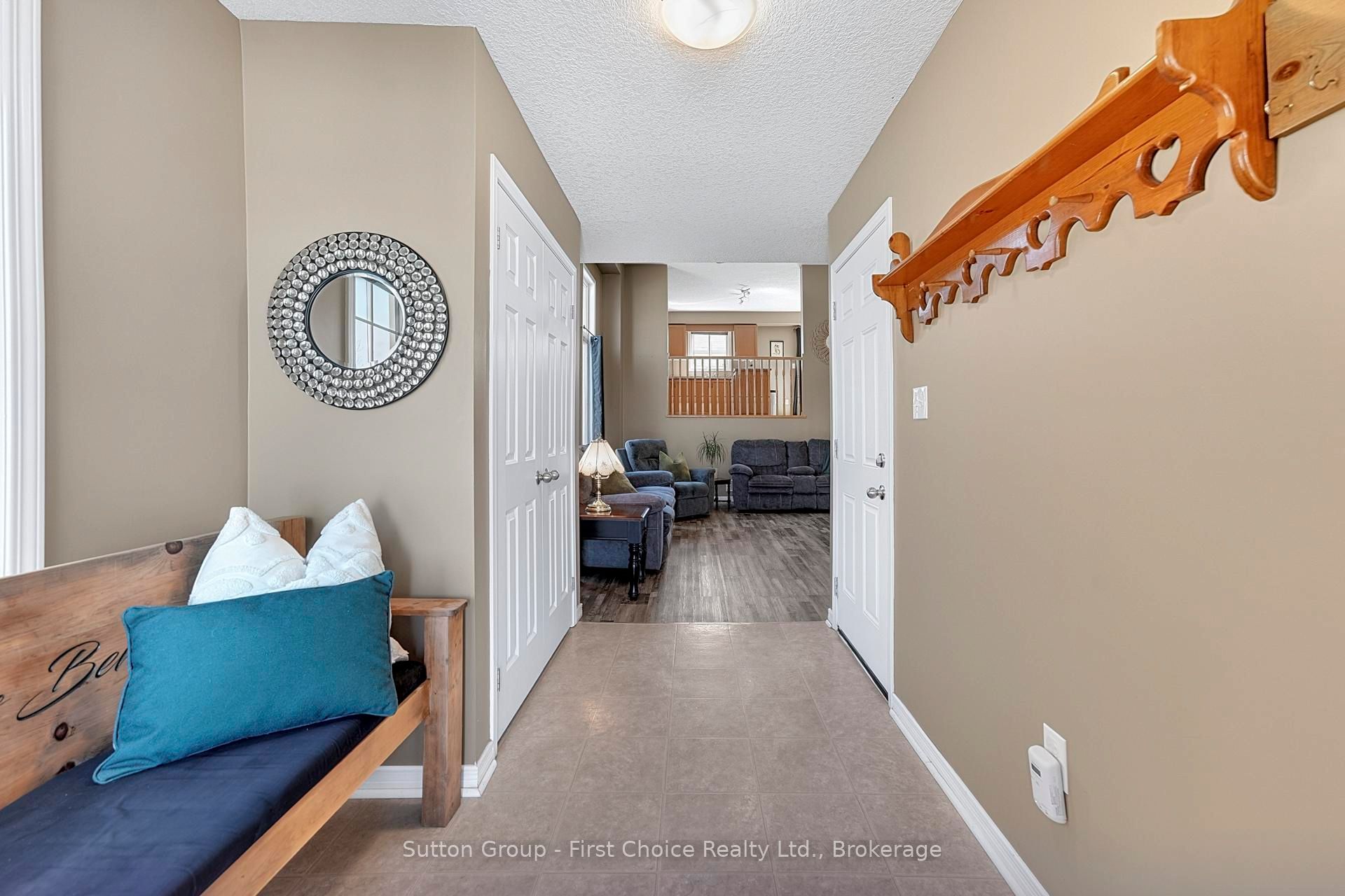 670 Reid Crescent Property Photo 10