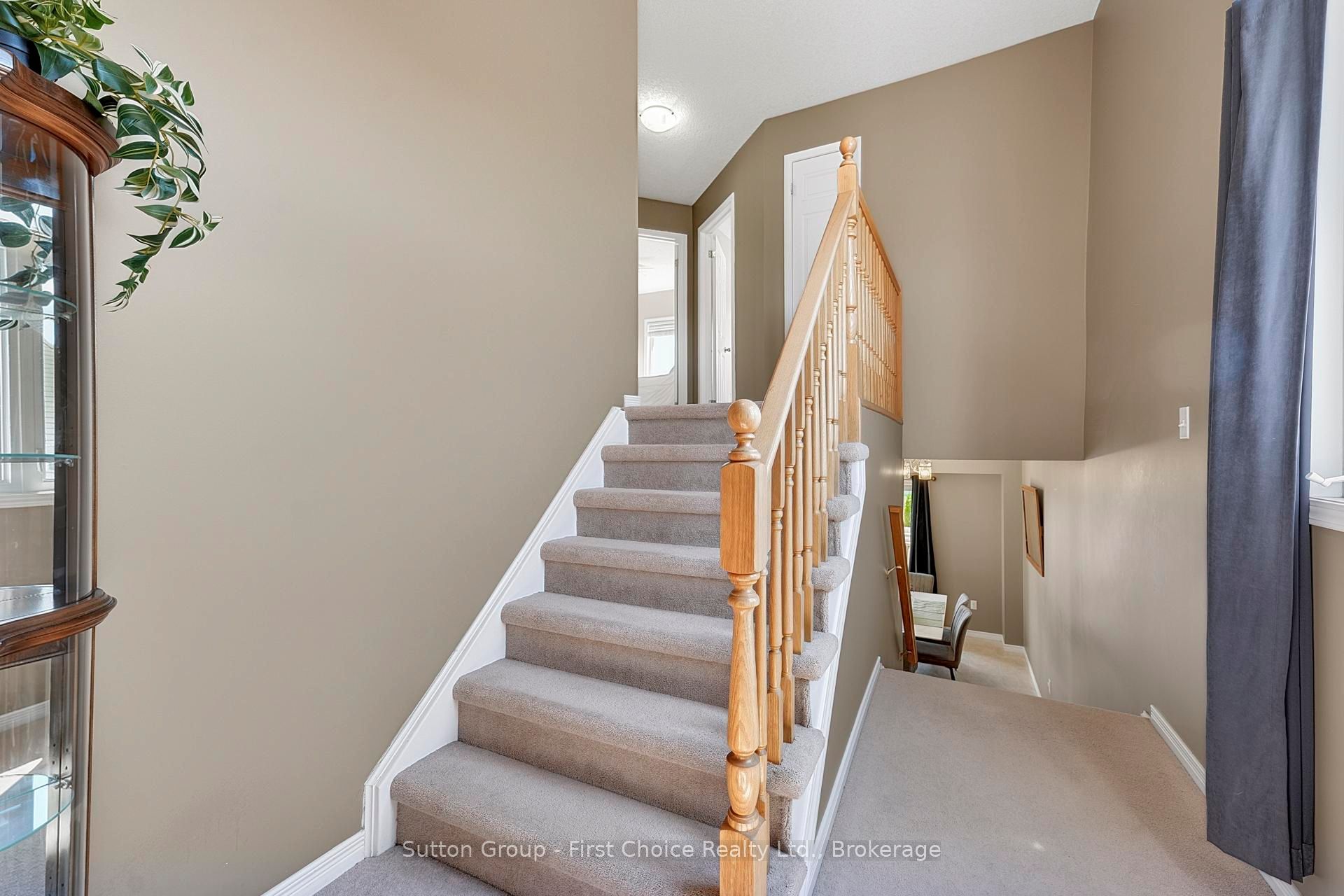 670 Reid Crescent Property Photo 22
