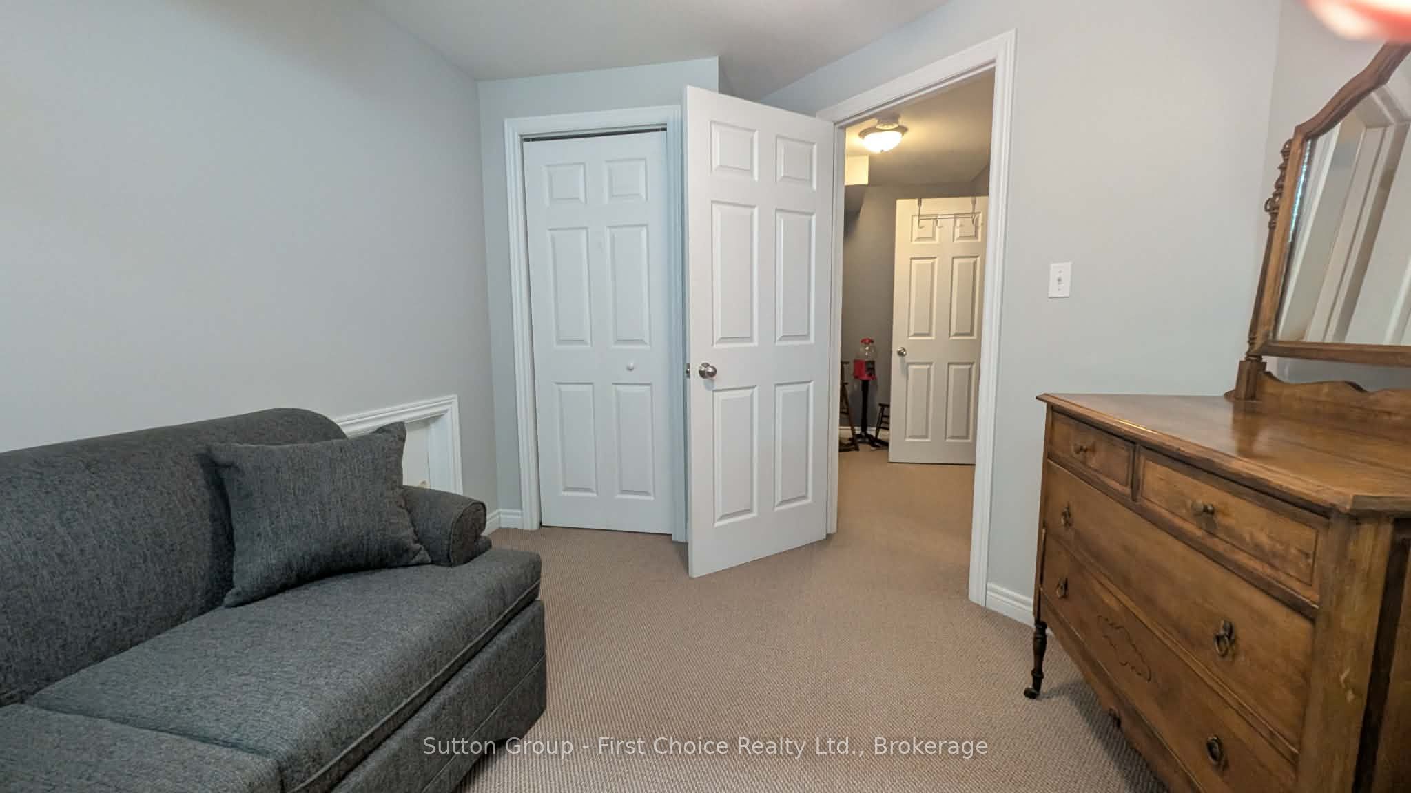 670 Reid Crescent Property Photo 34