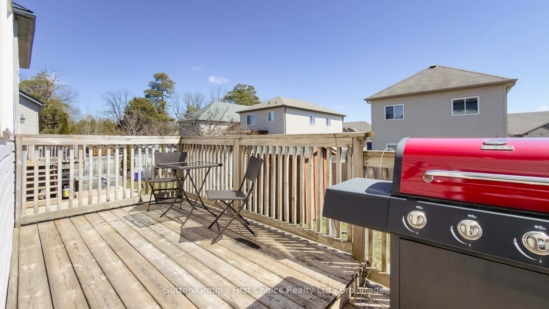670 Reid Crescent Property Photo 37