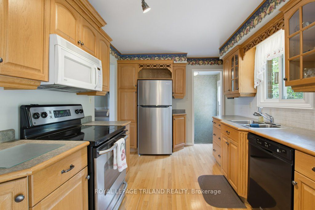 5 Warren Crescent Property Photo 10