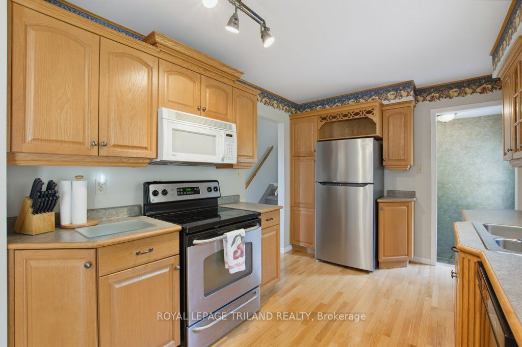 5 Warren Crescent Property Photo 12