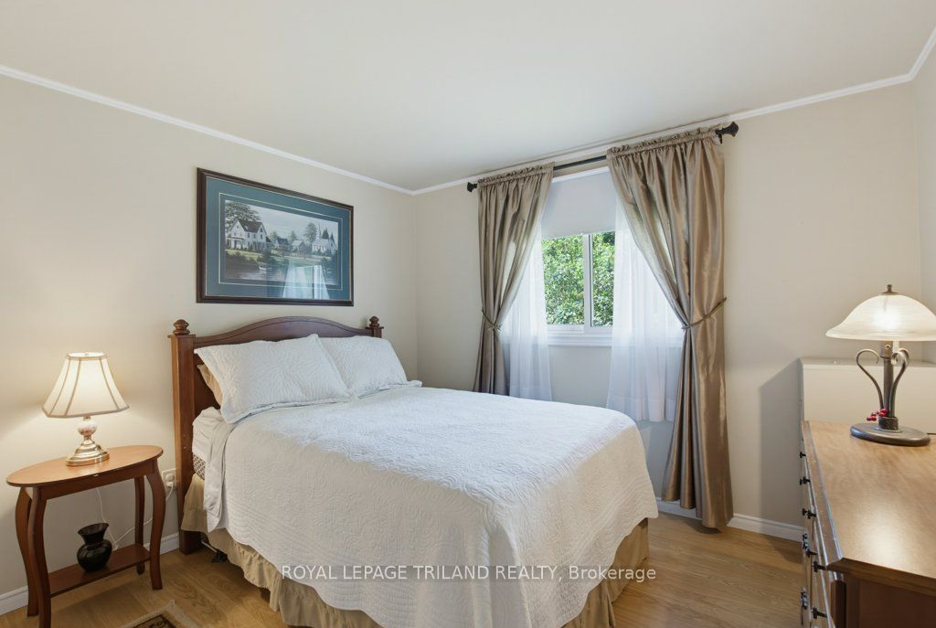 5 Warren Crescent Property Photo 18