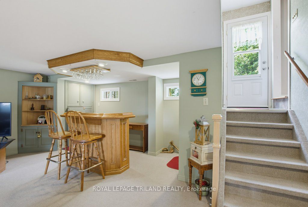 5 Warren Crescent Property Photo 22