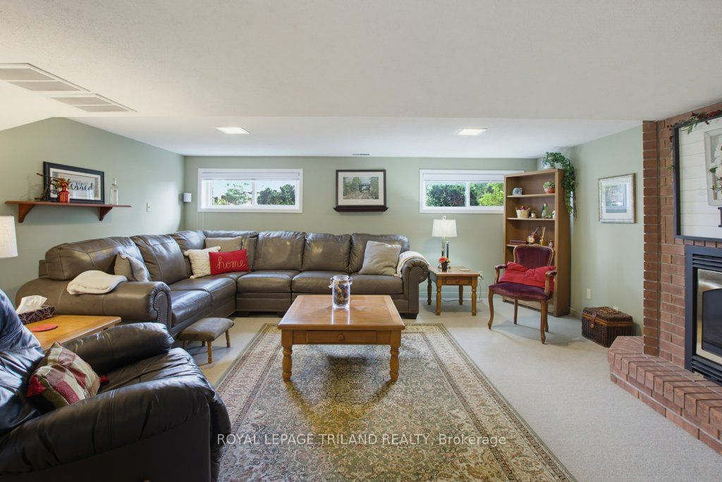 5 Warren Crescent Property Photo 30