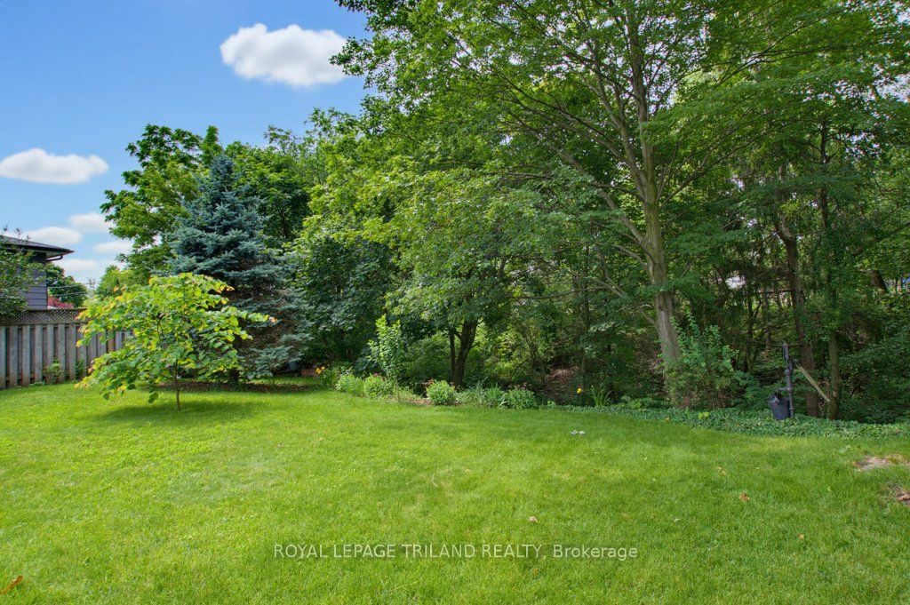 5 Warren Crescent Property Photo 36