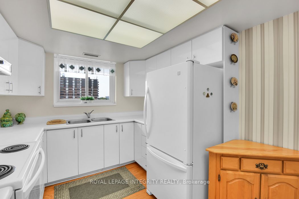 1705 Playfair Drive 810 Property Photo 19