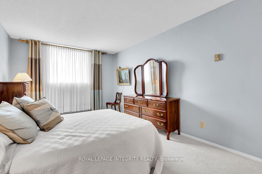 1705 Playfair Drive 810 Property Photo 22