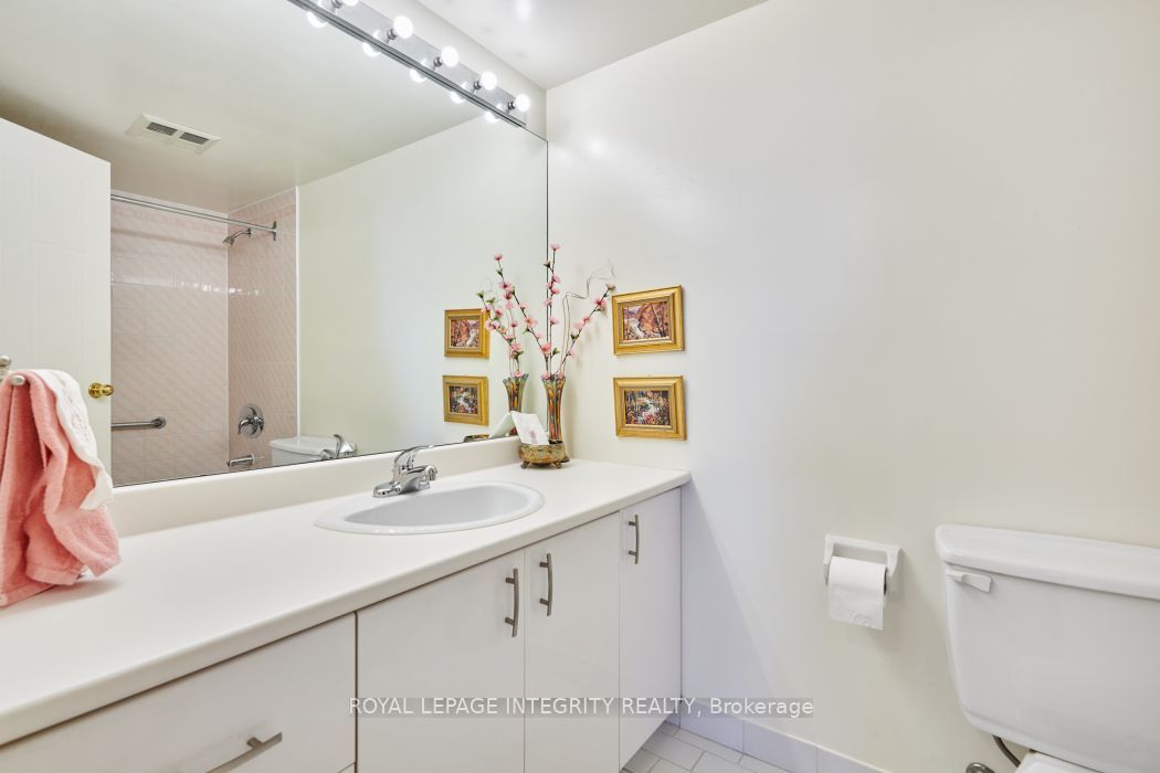 1705 Playfair Drive 810 Property Photo 30