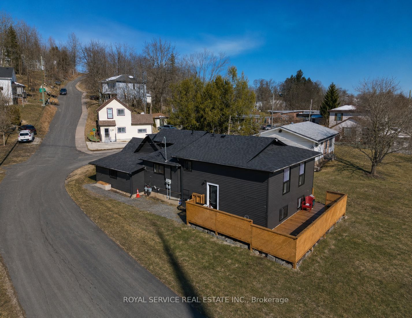 69 Maple Street Property Photo 1