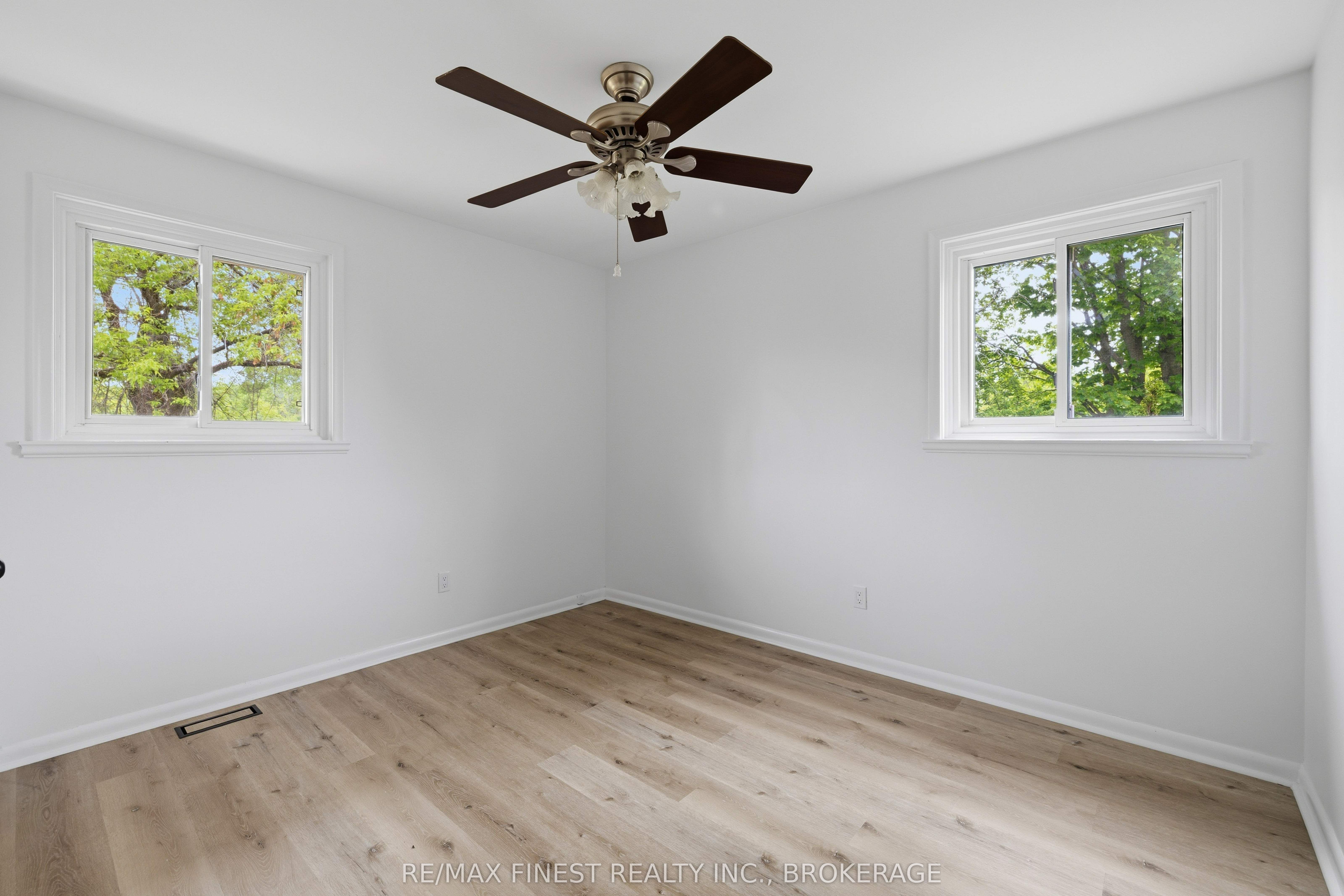 1604 Joyceville Road Property Photo 8