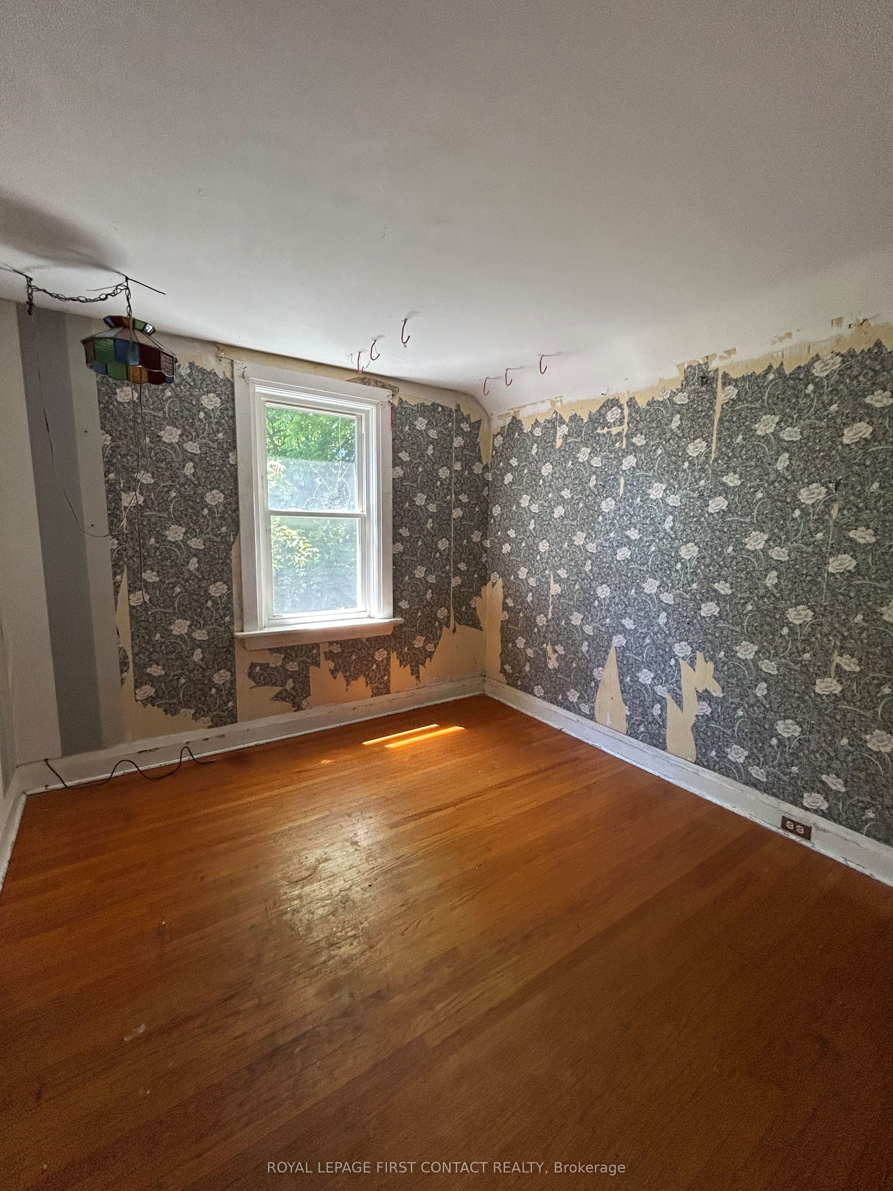 1068 1st A Avenue W Property Photo 11