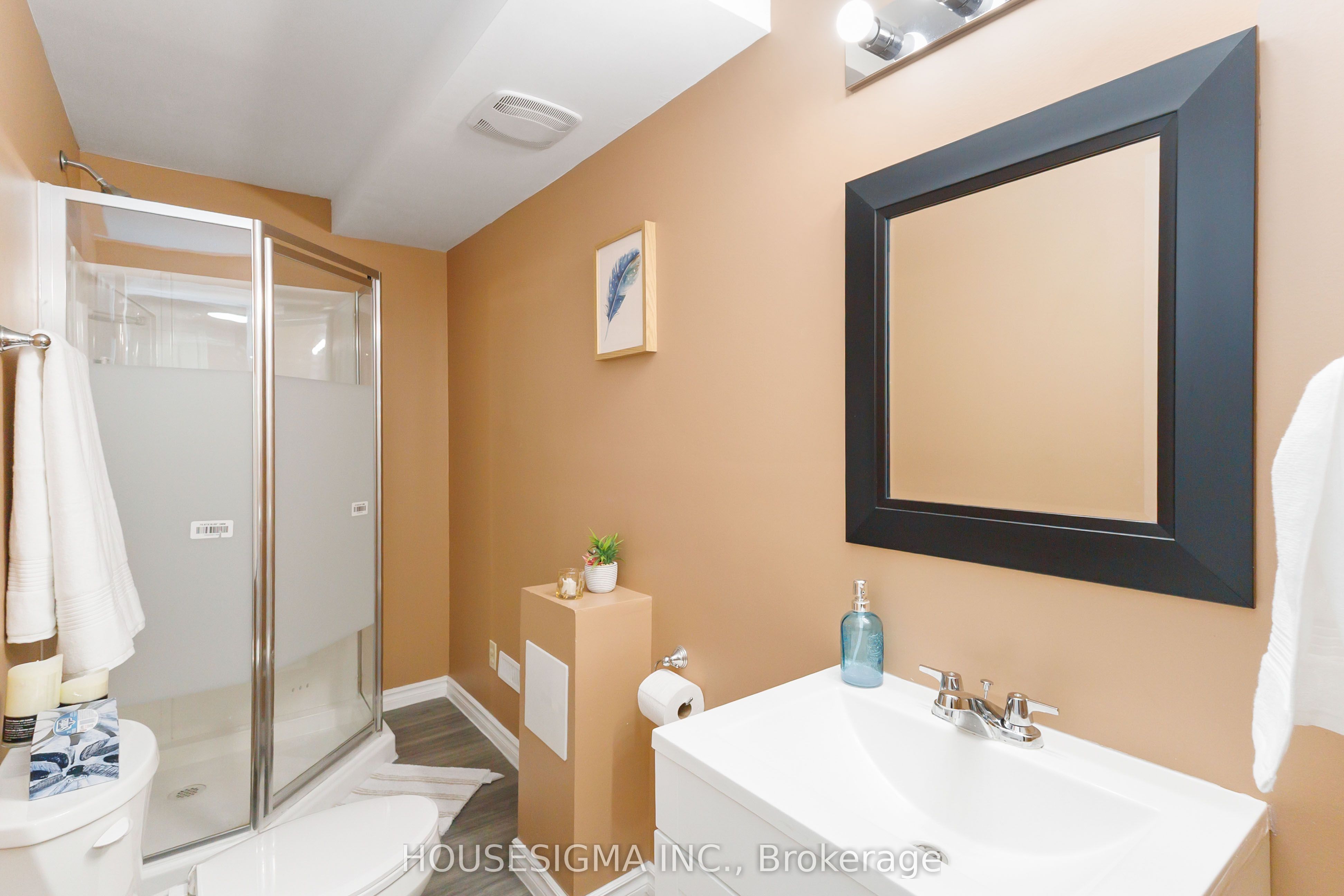 220 Killarney Grove Property Photo 25
