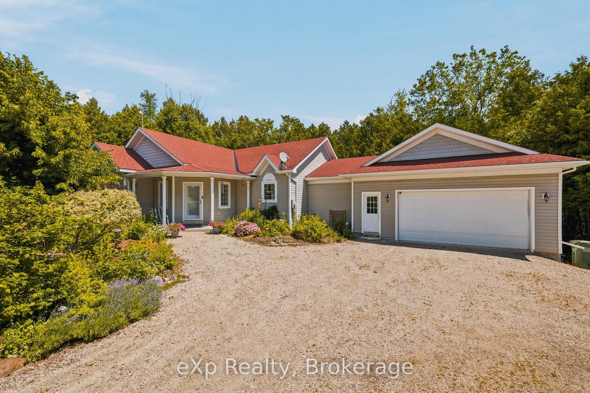 212629 Southgate 21 Side Road Property Photo 1