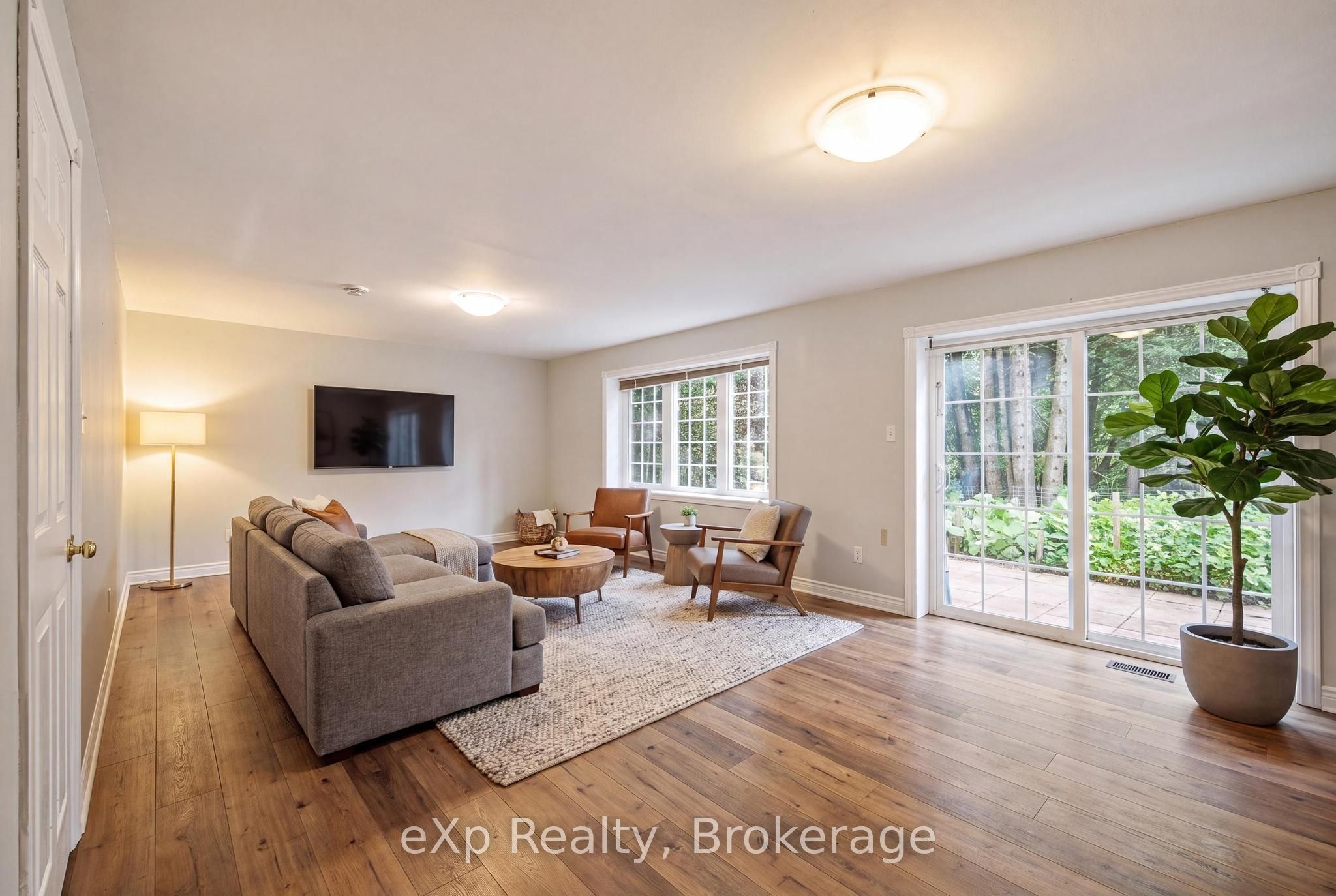 212629 Southgate 21 Side Road Property Photo 25
