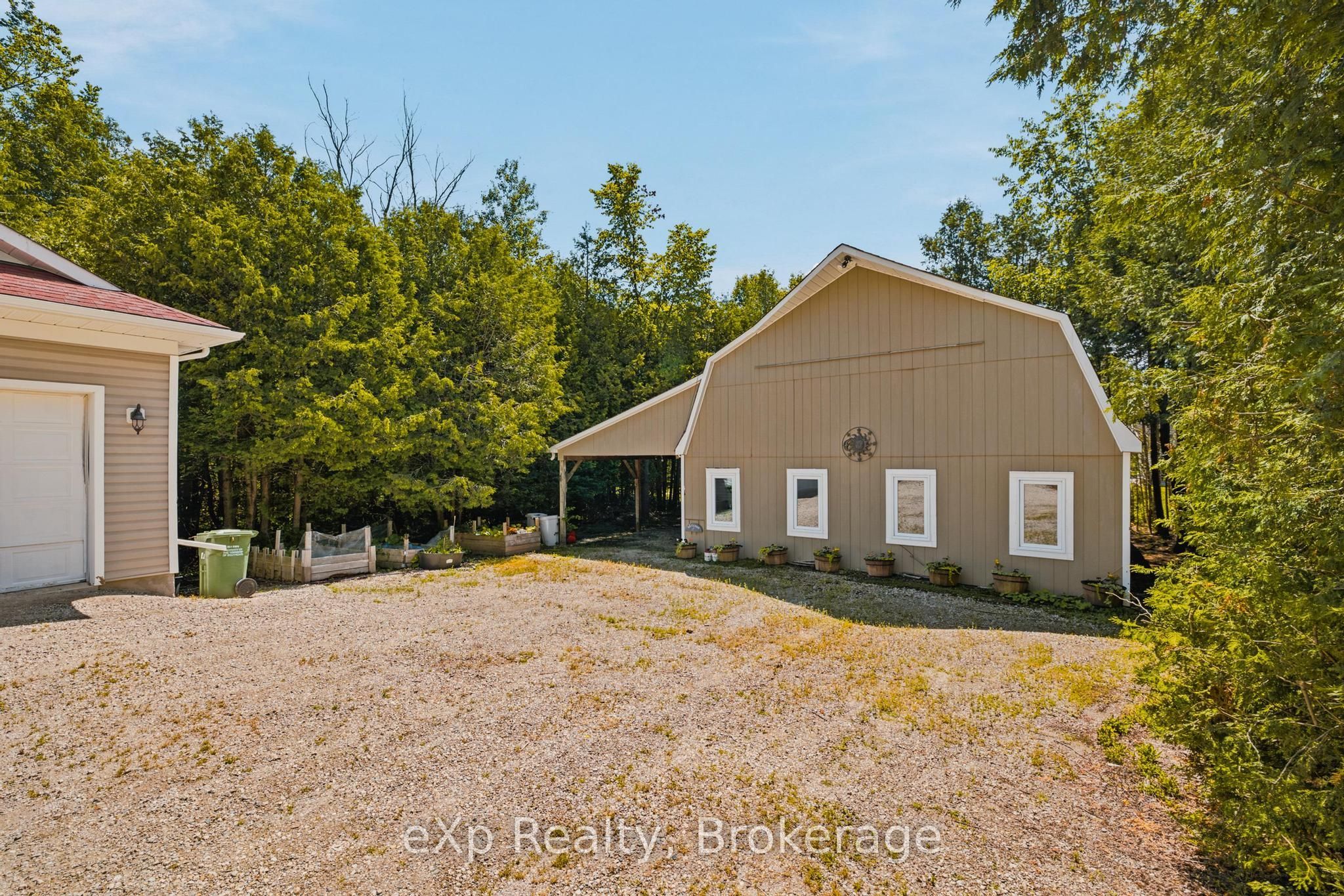 212629 Southgate 21 Side Road Property Photo 34