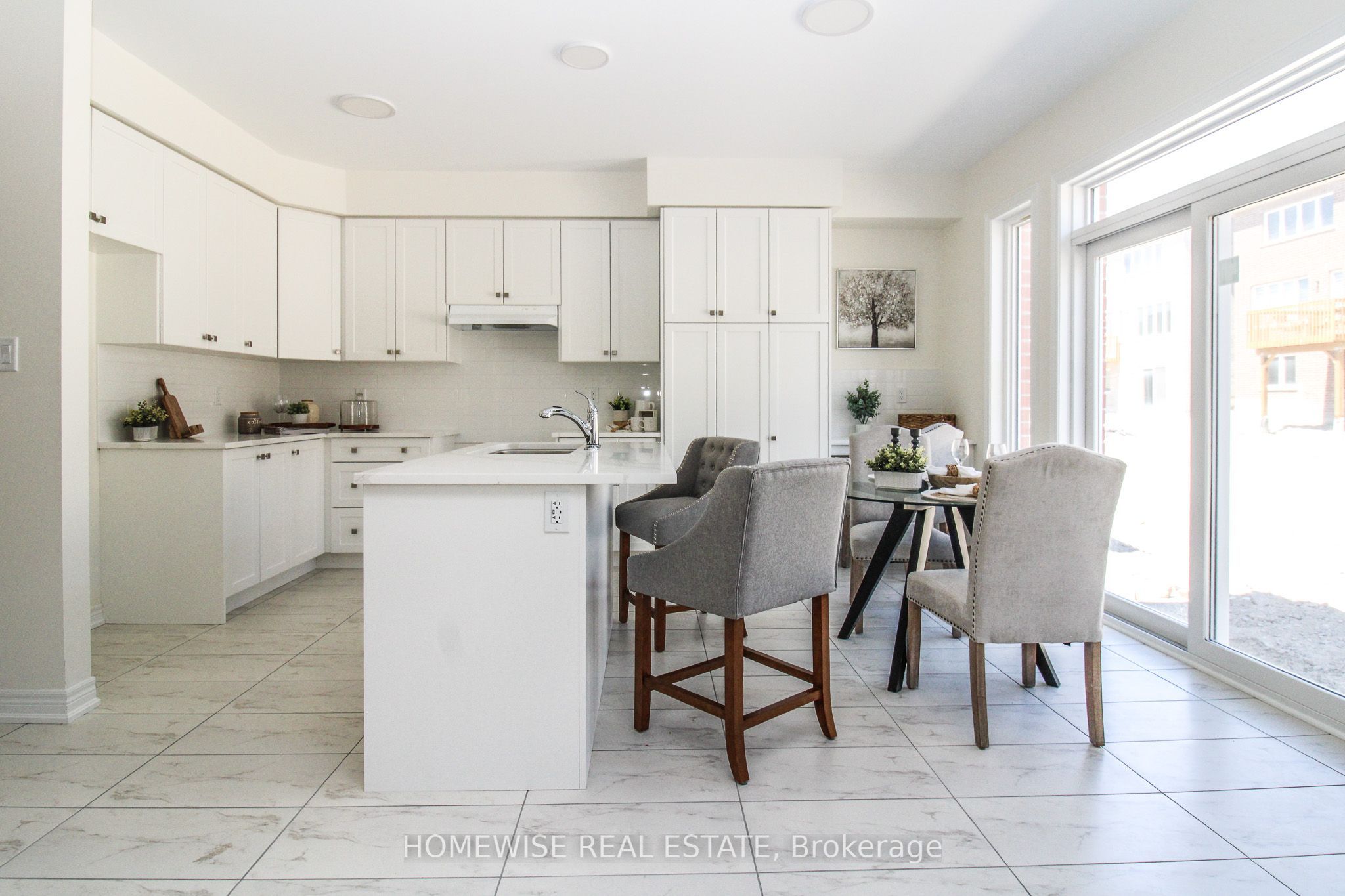 514 Clayton Avenue Property Photo 6