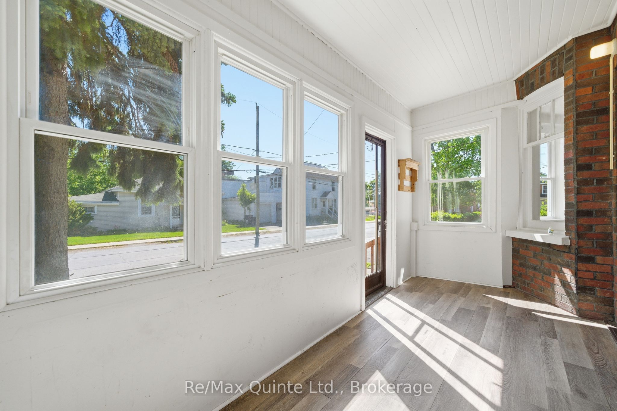 8 Dunbar Street Property Photo 7