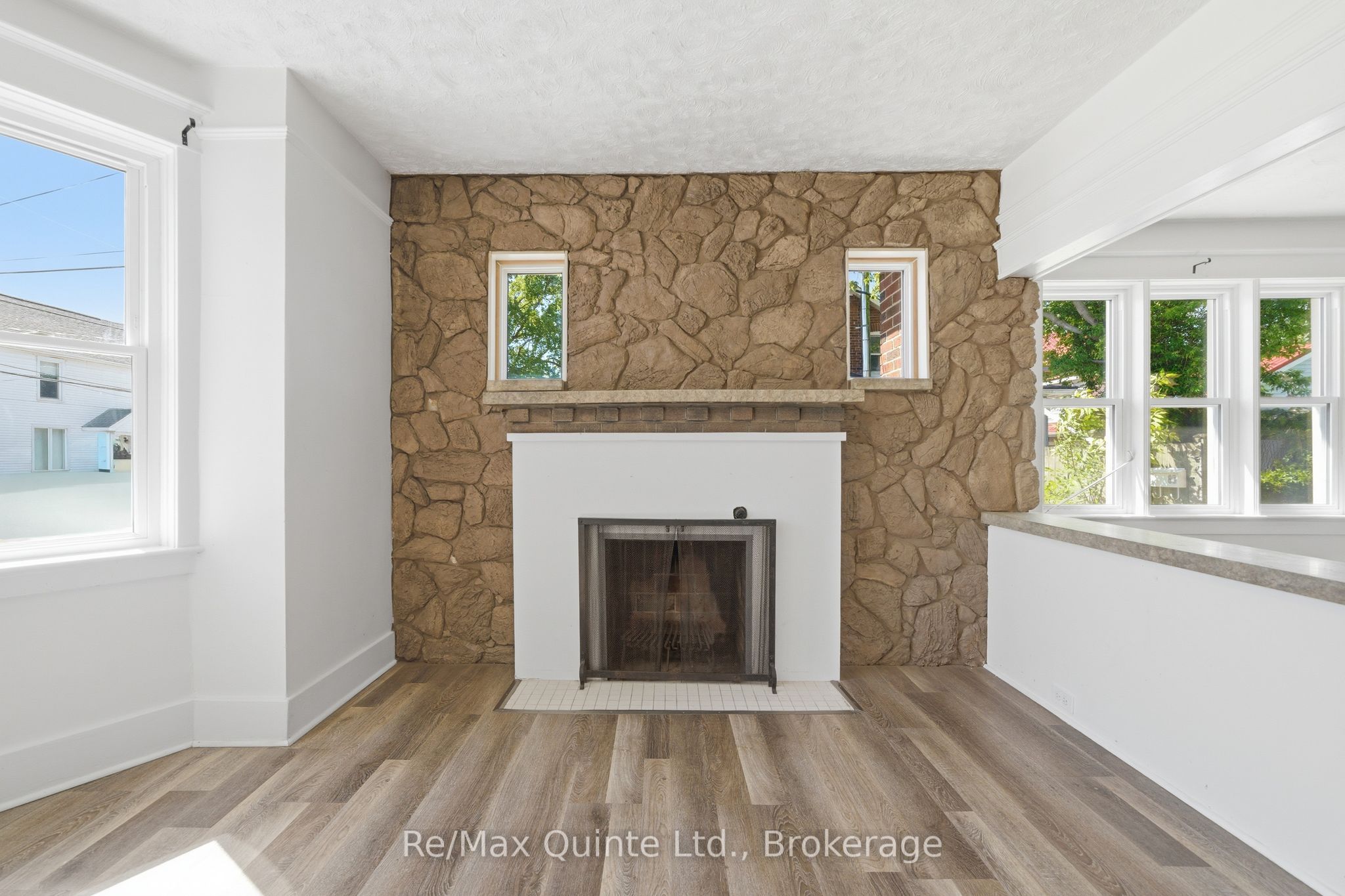 8 Dunbar Street Property Photo 12