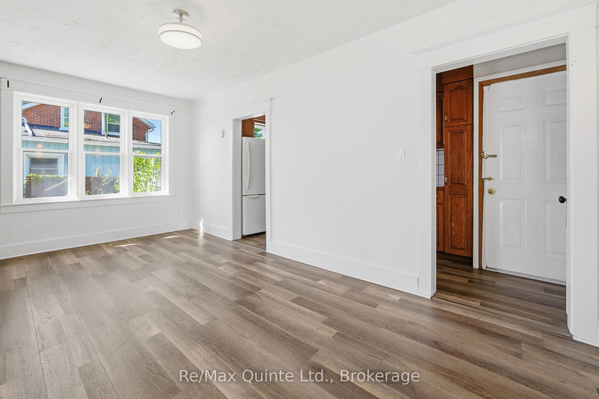 8 Dunbar Street Property Photo 16