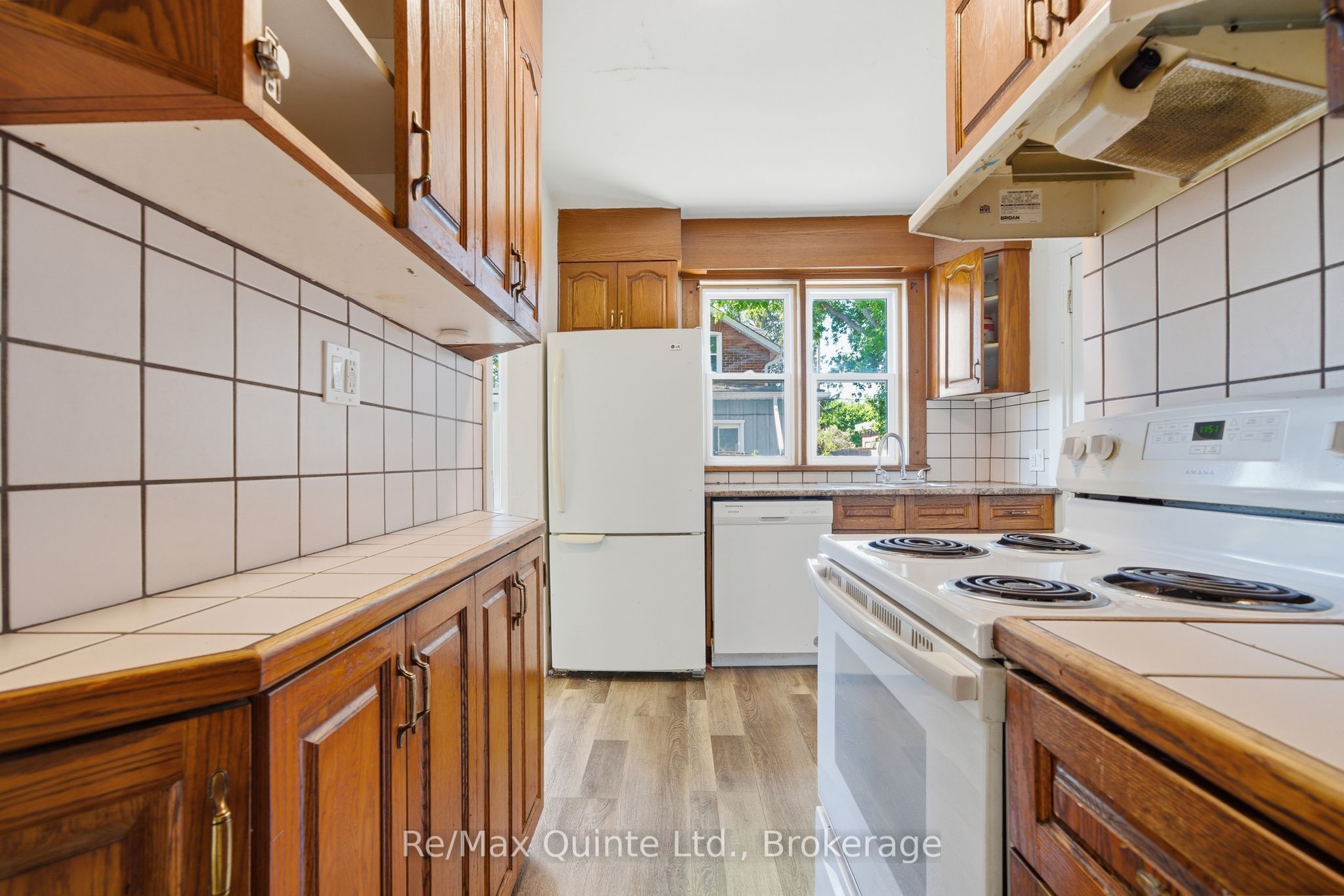 8 Dunbar Street Property Photo 19