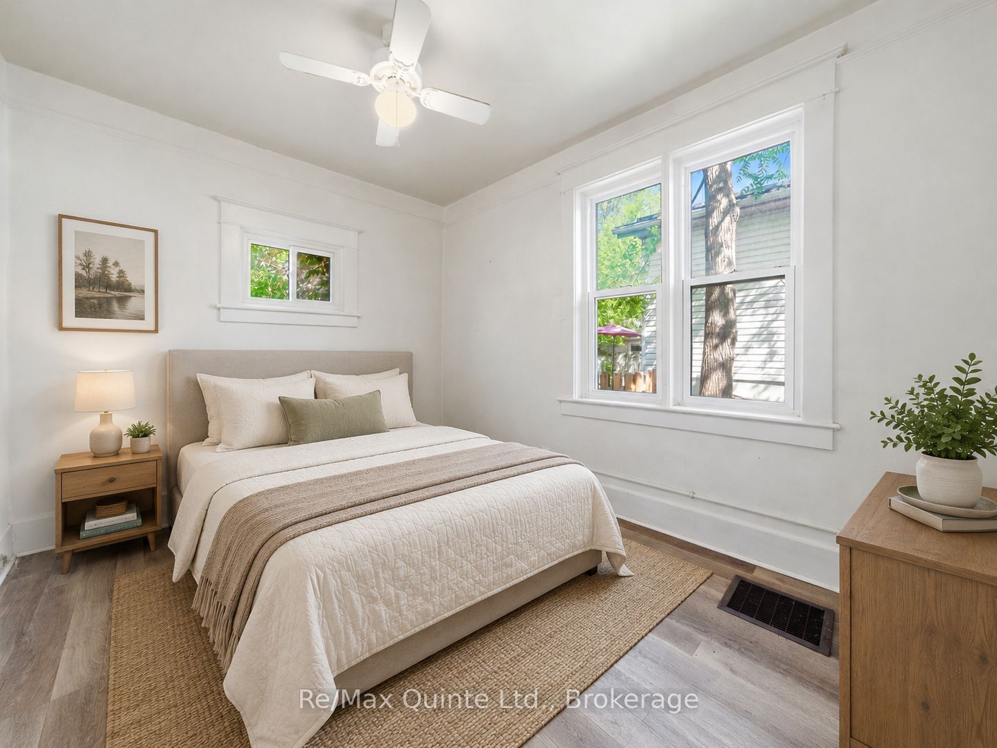 8 Dunbar Street Property Photo 24