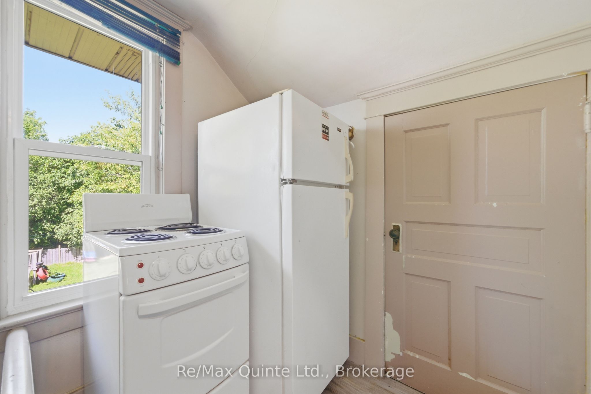 8 Dunbar Street Property Photo 27