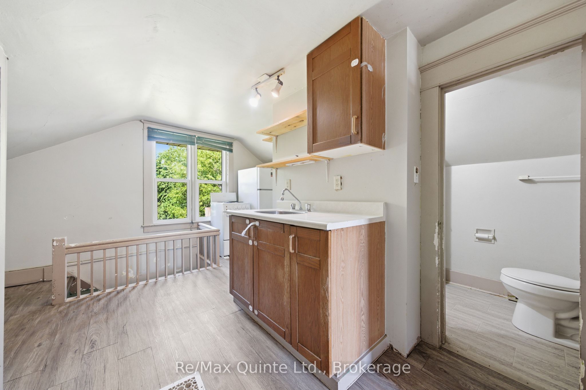 8 Dunbar Street Property Photo 28