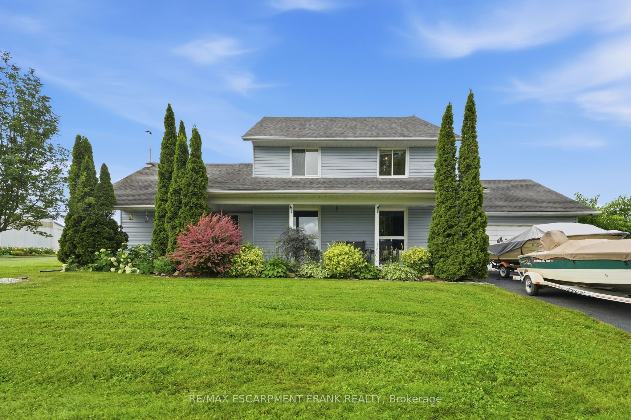 1046 Book Road W Property Photo 26
